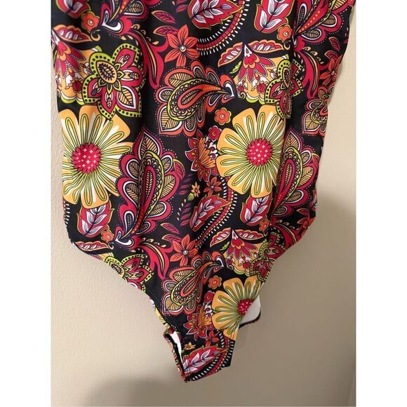 Nicole Miller Women's 3X One Piece Swimsuit Retro Floral Paisley Print Vacation - Picture 7 of 11